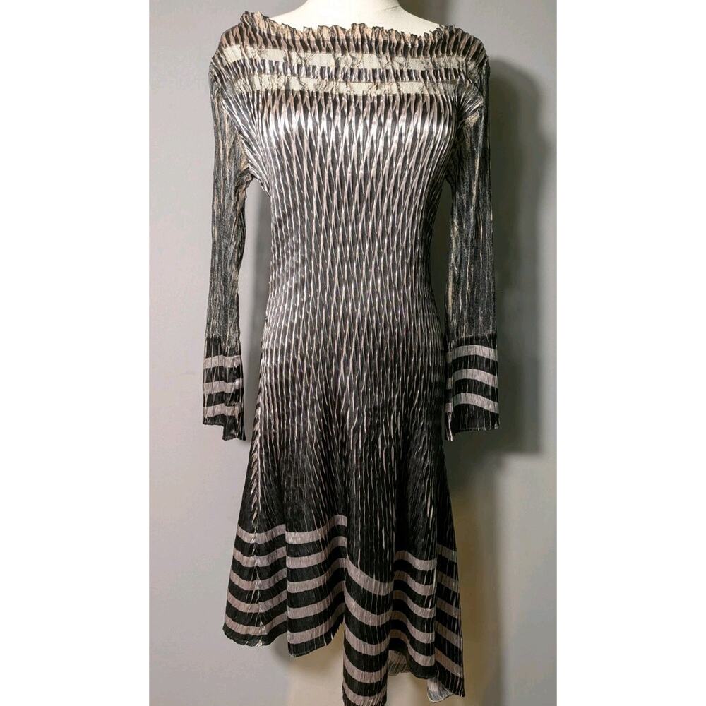 Accordion Pleated Dress Sz S Black Grey Striped Stretch Long Sleeve Y2K 90s
